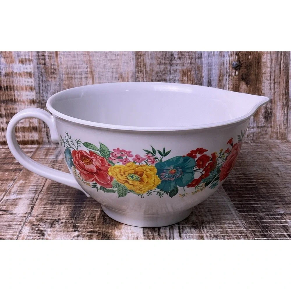 The Pioneer Woman mixing bowl